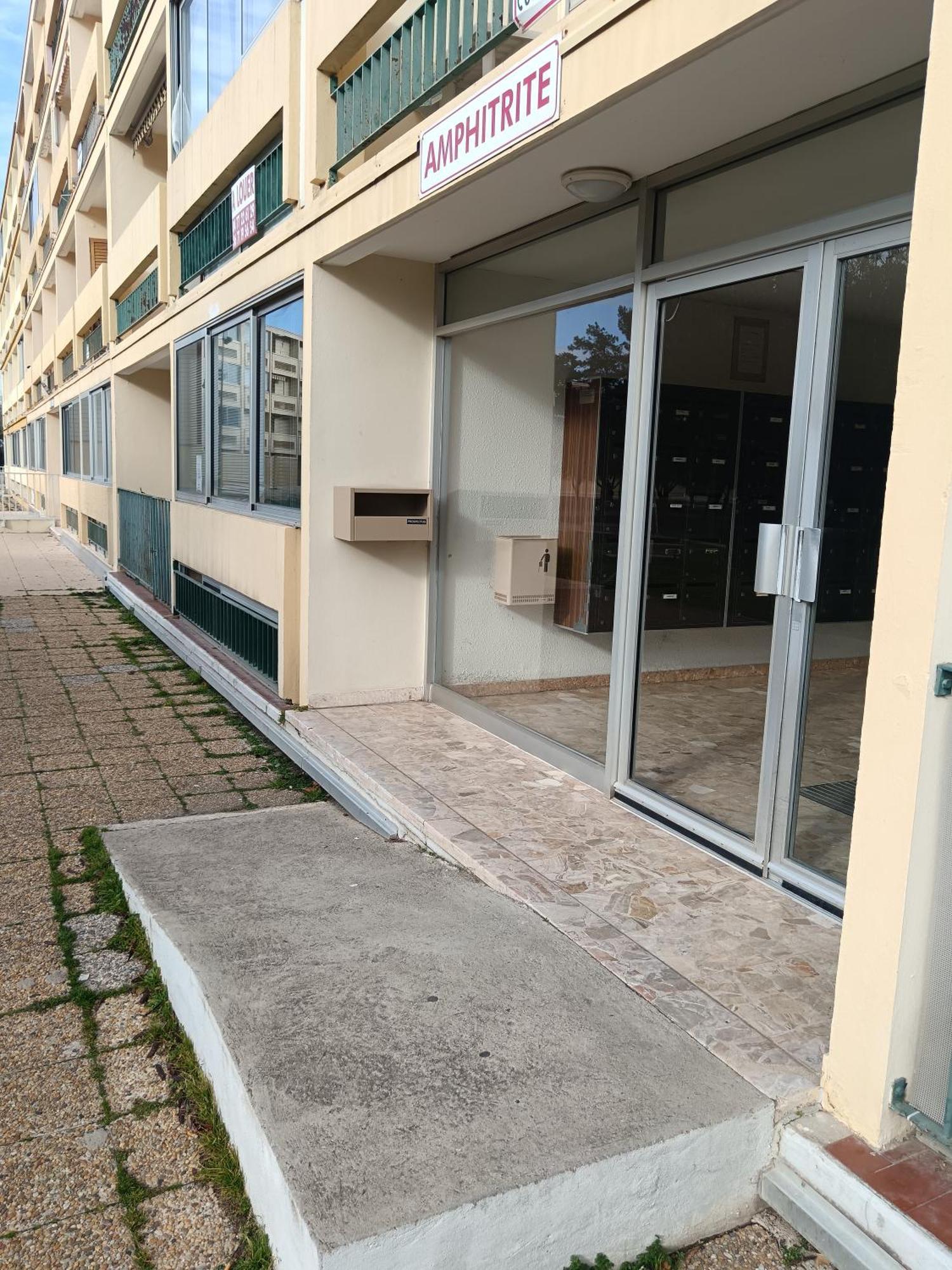 Studio Tout Confort Avec Ascenseur Balaruc-les-Bains Exterior photo